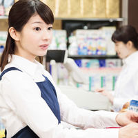 薬局・ドラッグストアで働く